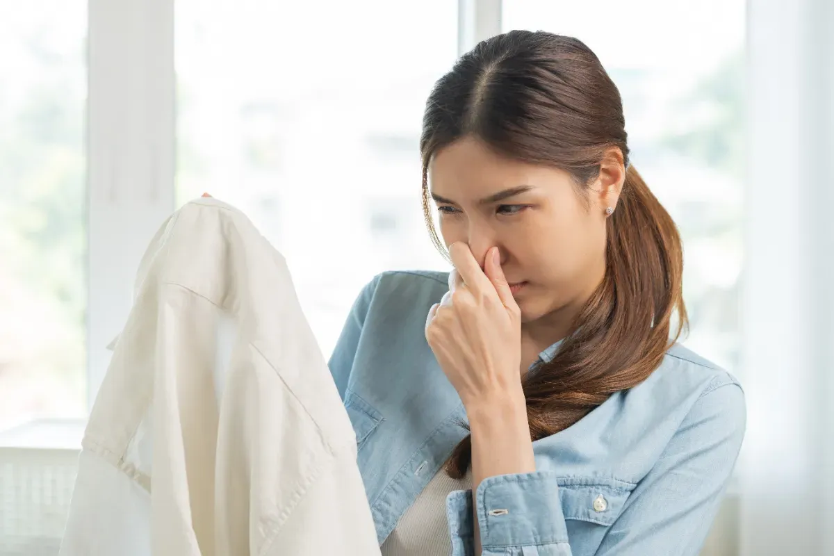 Risolvere i cattivi odori in lavatrice con limone e dentifricio